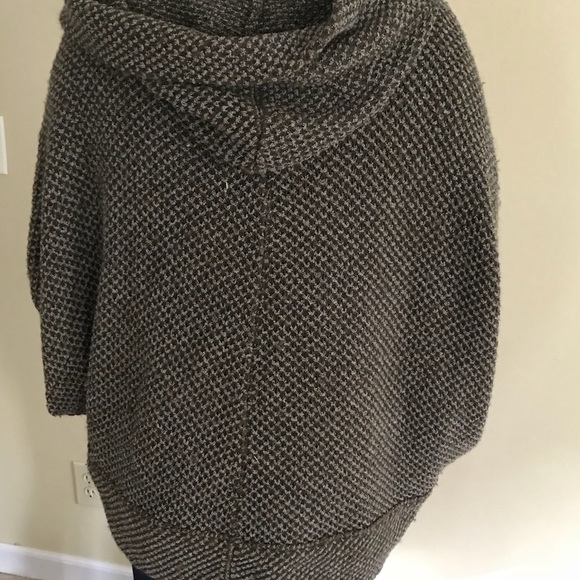 Free People sweater - Picture 2 of 4